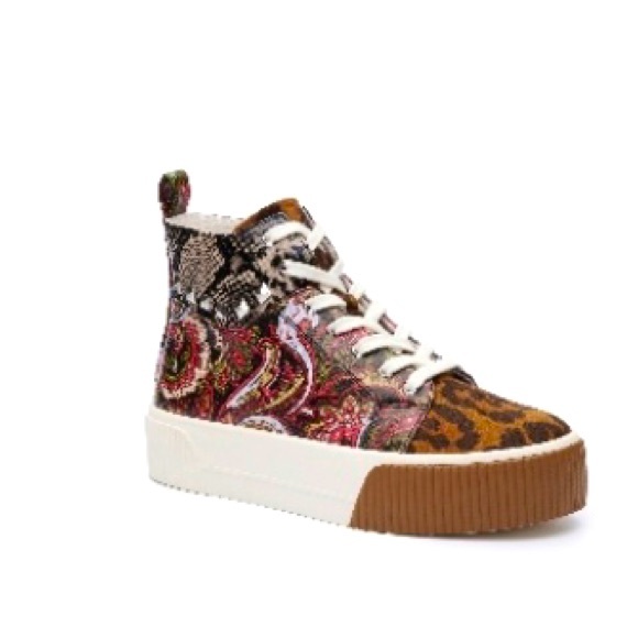 Jessica Simpson Shoes - NMT- Jessica Simpson platform sneakers.